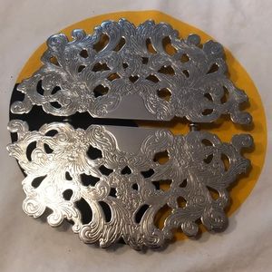 Genuine silver trivet